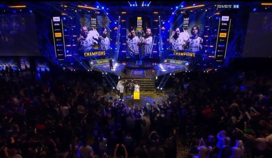 球是否应该 球是否应该